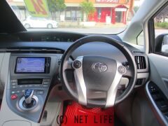 トヨタ プリウス