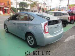 トヨタ プリウス