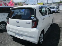 ダイハツ ミライース