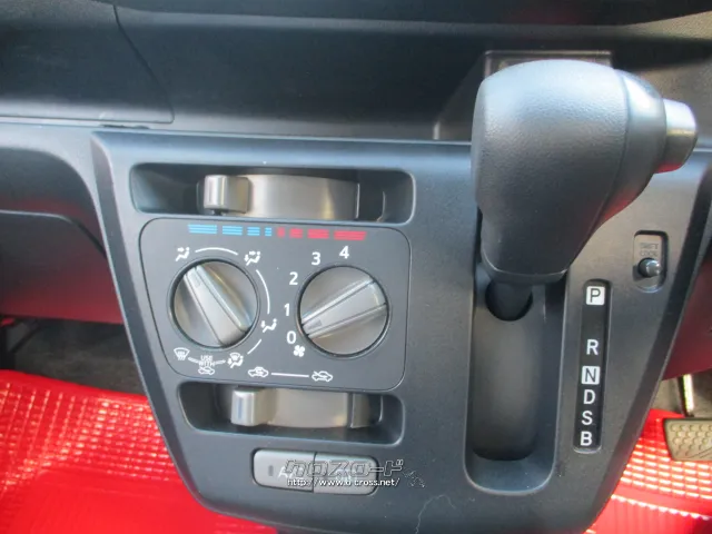 ダイハツ ミライース