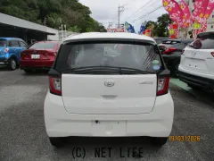 ダイハツ ミライース