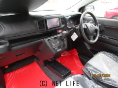 ダイハツ ミライース