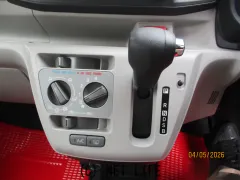 ダイハツ ミライース