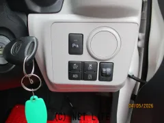 ダイハツ ミライース