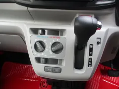 ダイハツ ミライース
