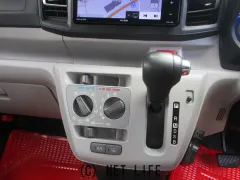 ダイハツ ミライース