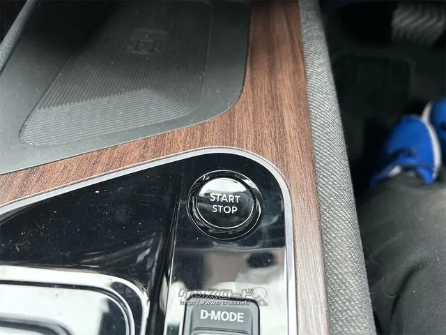 日産 ノートオーラ