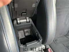スバル レヴォーグ