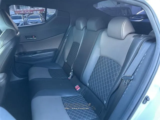 トヨタ C-HR