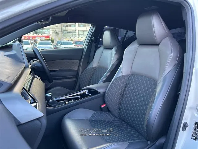トヨタ C-HR