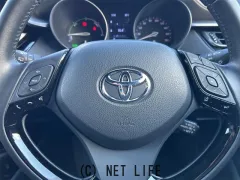 トヨタ C-HR