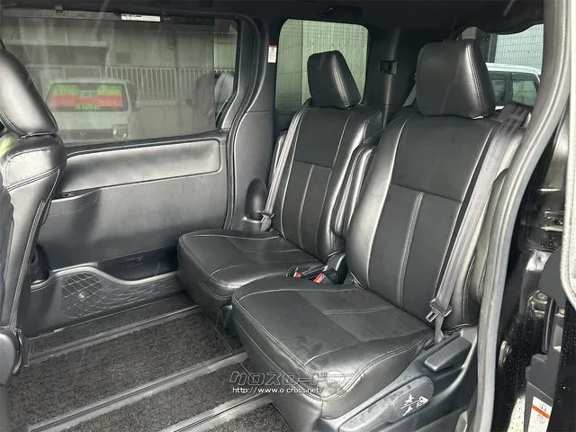 トヨタ ヴォクシー