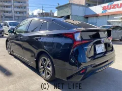 トヨタ プリウス