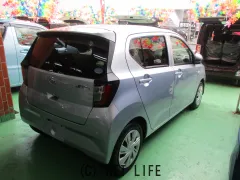 ダイハツ ミライース