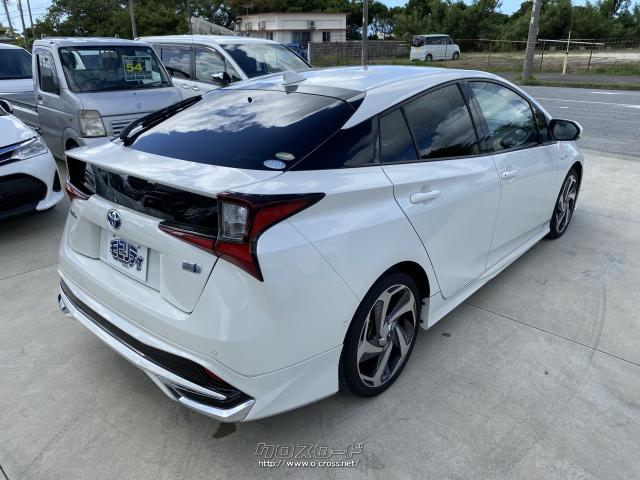 トヨタ プリウス