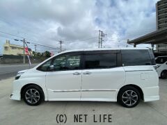 トヨタ ヴォクシー