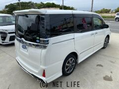 トヨタ ヴォクシー