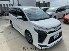 トヨタ ヴォクシー