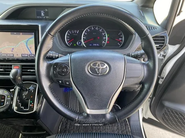 トヨタ ヴォクシー