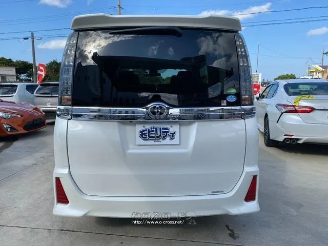 トヨタ ヴォクシー