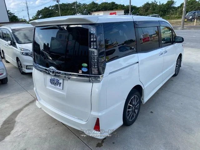 トヨタ ヴォクシー