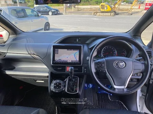 トヨタ ヴォクシー