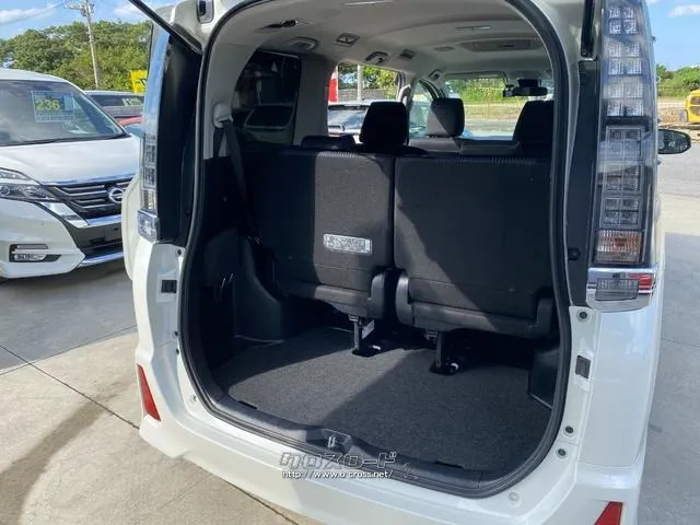 トヨタ ヴォクシー