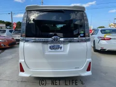 トヨタ ヴォクシー