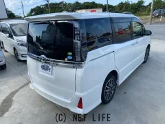 トヨタ ヴォクシー