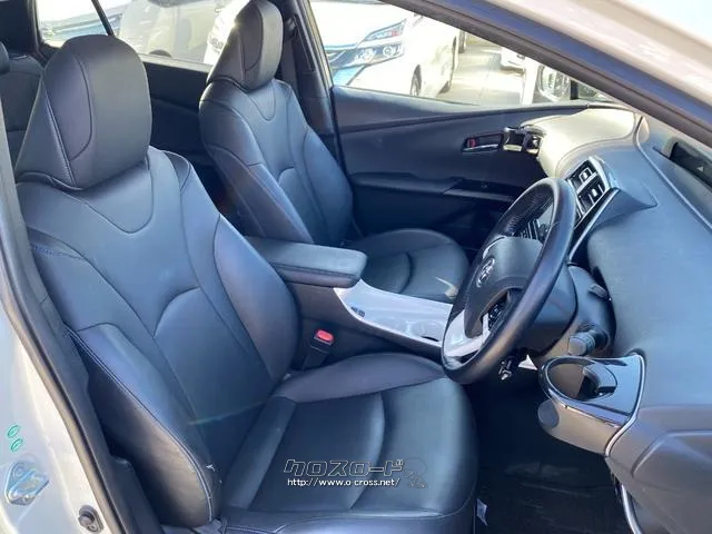 トヨタ プリウス