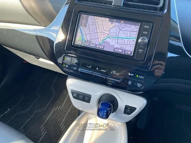 トヨタ プリウス