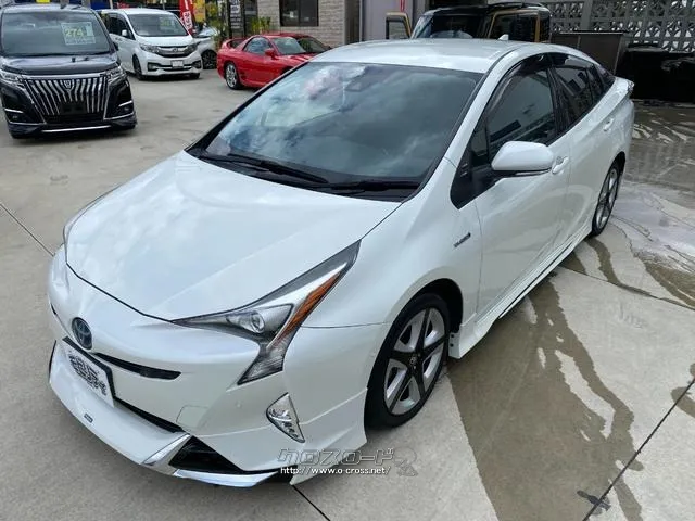 トヨタ プリウス