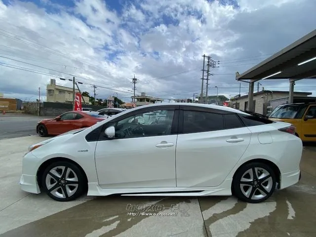 トヨタ プリウス