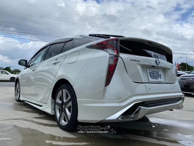 トヨタ プリウス