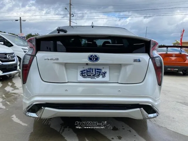 トヨタ プリウス