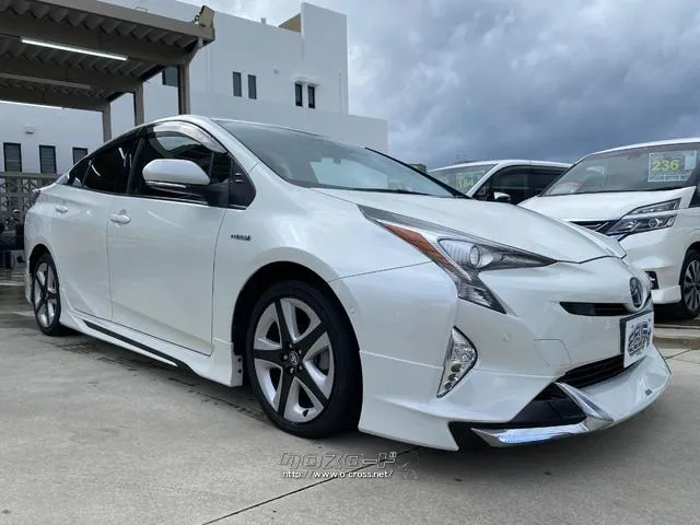 トヨタ プリウス