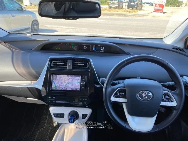 トヨタ プリウス