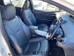 トヨタ プリウス