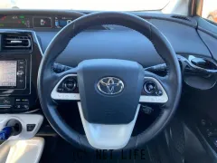 トヨタ プリウス