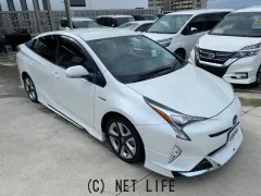 トヨタ プリウス