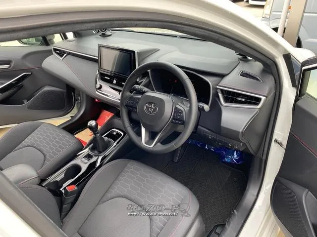 トヨタ カローラスポーツ