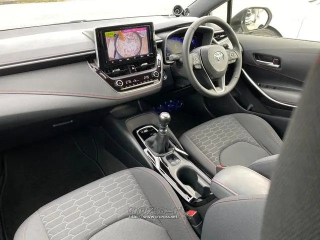 トヨタ カローラスポーツ