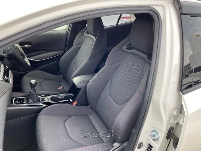 トヨタ カローラスポーツ