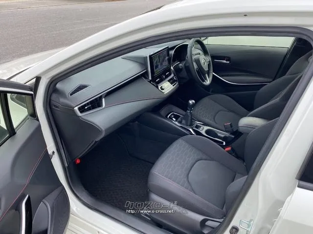 トヨタ カローラスポーツ