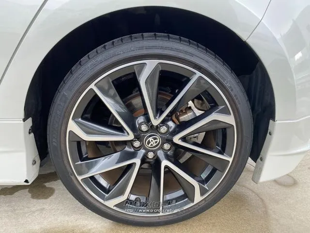 トヨタ カローラスポーツ