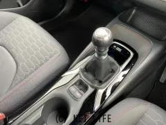 トヨタ カローラスポーツ