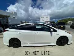 トヨタ プリウス