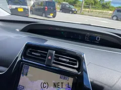 トヨタ プリウス