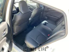 トヨタ プリウス