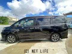 トヨタ ヴォクシー